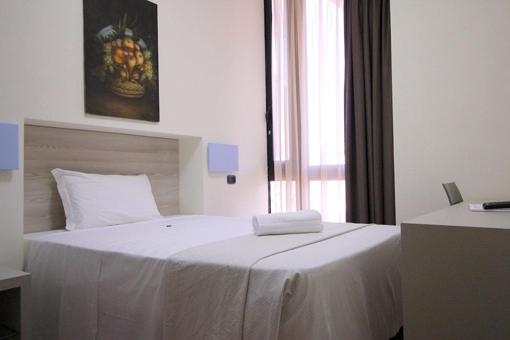 Hotel Fly